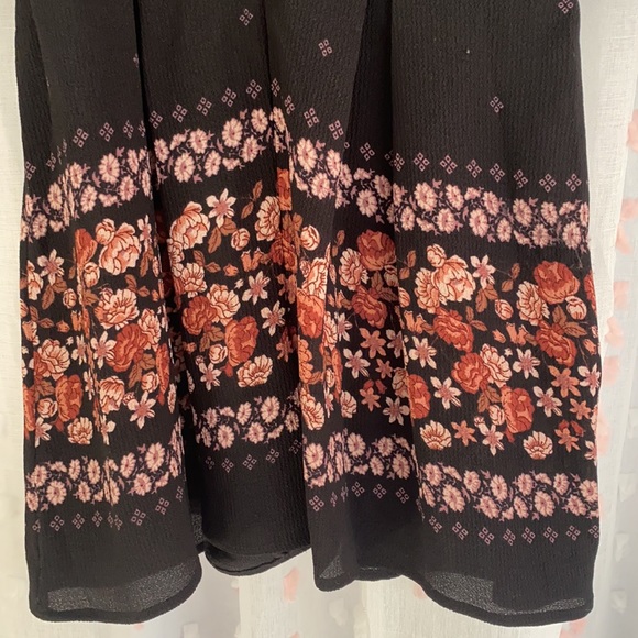 Flowing romper - Picture 2 of 4